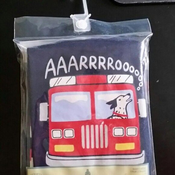 BABY GAP Red Blue FIRE TRUCK  Shorts Set PJ  Pajamas Boys - Picture 1 of 2